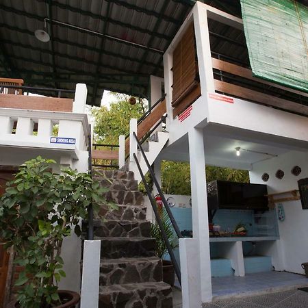 Joglo Yudhistira Villa Sleman  Exterior photo