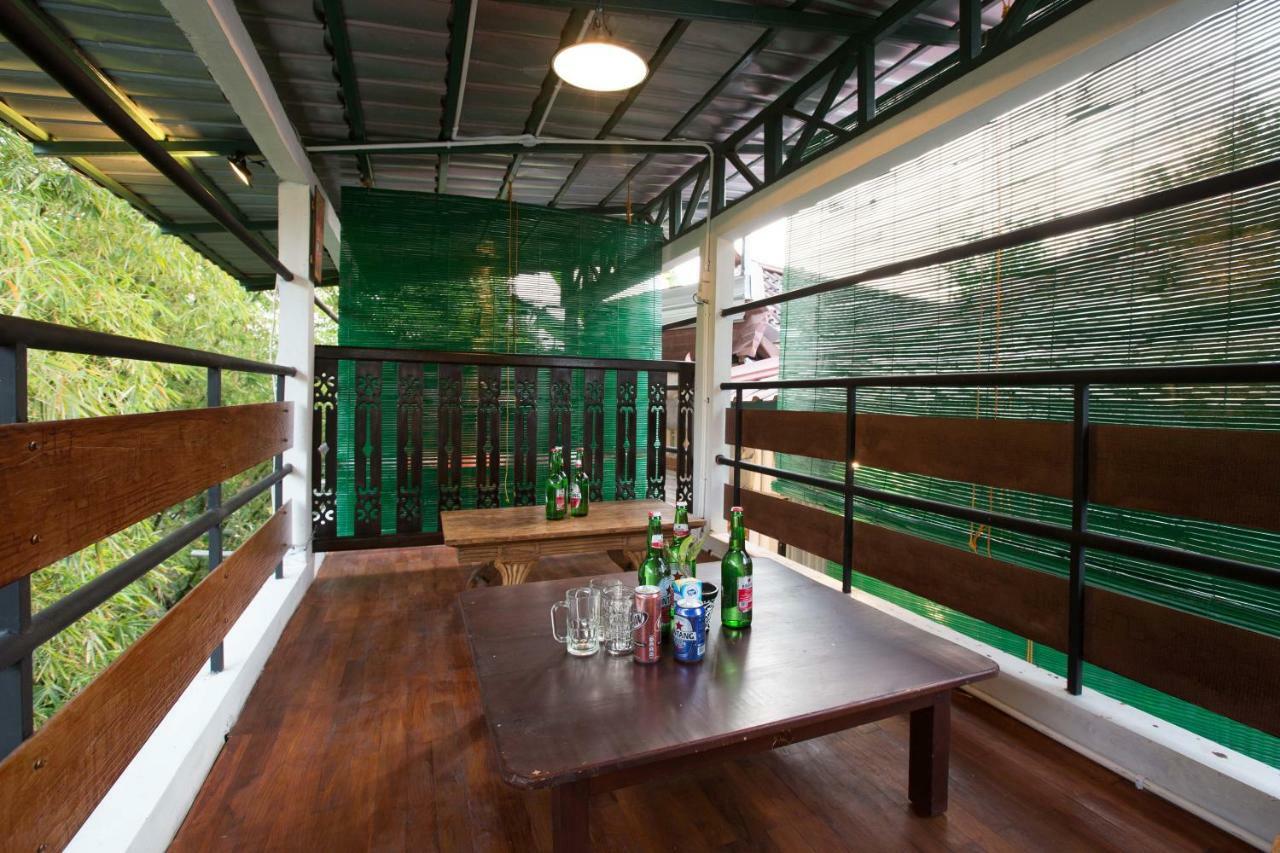 Joglo Yudhistira Villa Sleman  Exterior photo